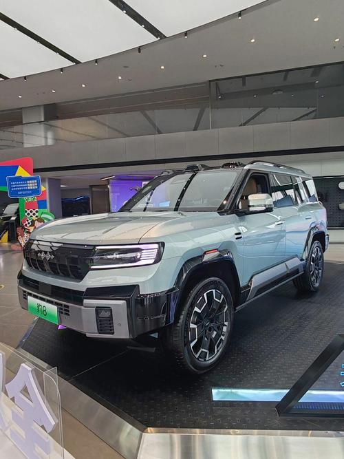 佛山三水区纳亿联企业管理咨询比亚迪方程豹硬派越野的爆款，英菲尼迪35周年与你共成长